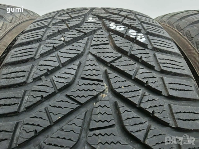 4бр зимни гуми 205/55/16 YOKOHAMA L05090 , снимка 3 - Гуми и джанти - 53796478
