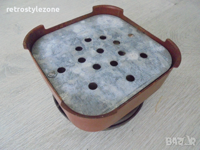 № 8292 Старо малко електрическо котлонче  , снимка 4 - Други ценни предмети - 51945314