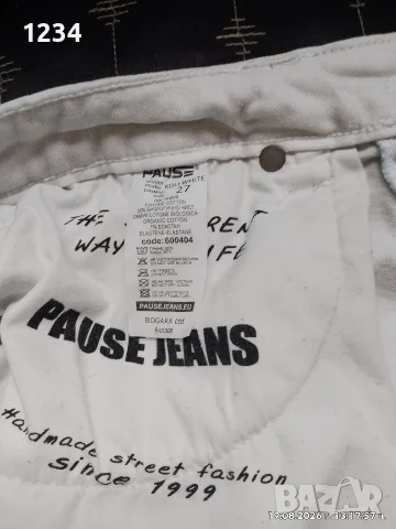 бели дънкови къси панталони с червен текстилен етикет отпред на Pause Jeans. , снимка 3 - Къси панталони и бермуди - 55722701