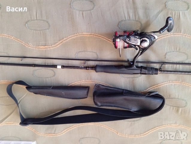 спинингов комплект за риболов , снимка 4 - Въдици - 51830602