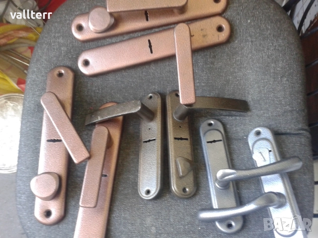 ротори статори .помпа 220в,картини,крик,дръжки брави,чанта латтопи и др, снимка 13 - Други инструменти - 52265389