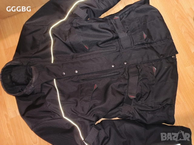 яке,панталони,туристическа раница,чанти за резервоари на мотори.