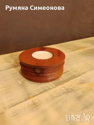 Дървен свещник