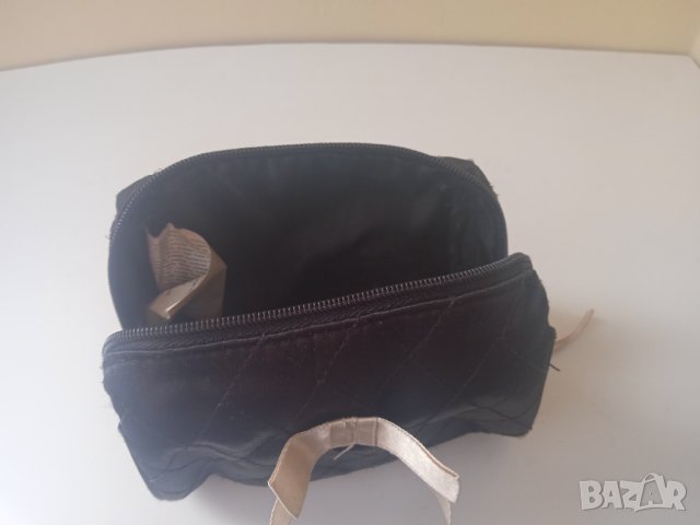 Дамски несесер / чантичка за гримове и аксесоари, снимка 3 - Чанти - 44225450