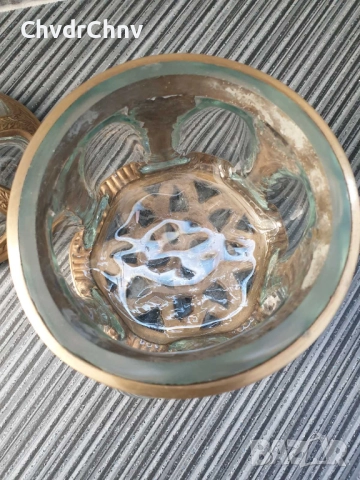 Стара италианска бронзова-стъклена кутия с капак 18см/бижутерка-бонбониера-захарница, снимка 4 - Антикварни и старинни предмети - 52967125