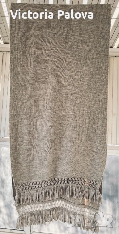 Широк мек и стилен шал в таупов оттенък , снимка 2 - Шалове - 53005676