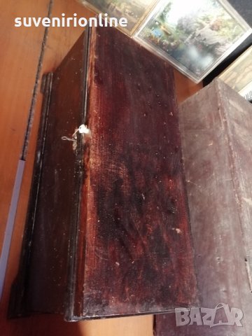 Стар дървен сандък, снимка 3 - Антикварни и старинни предмети - 35763624