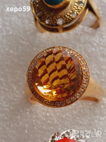 Лот златни пръстени с цитрин,корал,тюркуаз и диаманти,злато 750/цени,1800,900,750 евро., снимка 3 - Пръстени - 52307676