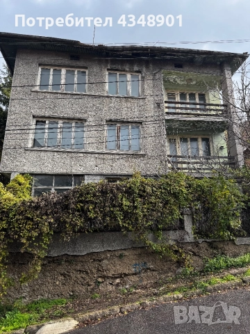 Продава се Голяма къща в гр.Провадия..По дговаряне, снимка 2 - Къщи - 52666408