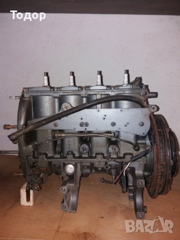 Продавам извънбордов двигател Mercury America 60/70 HP, внос от Италия, снимка 2 - Части - 38696715