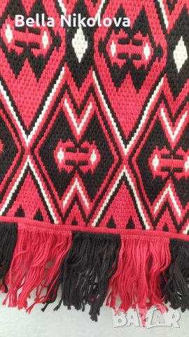 Покривка в български стил, снимка 6 - Декорация за дома - 33910372