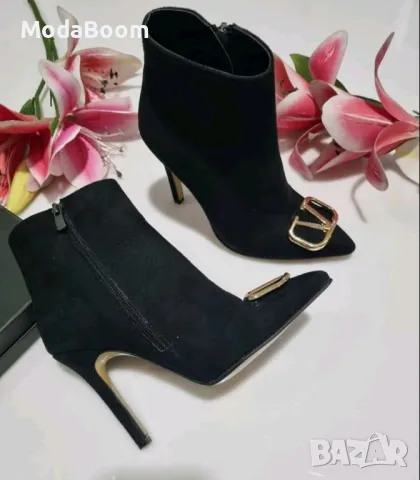 Valentino черни дамски боти , снимка 2 - Дамски боти - 48426197