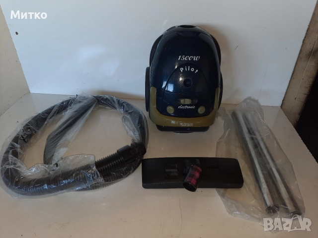 Прахосмукачка марка ROHNSON модел R-130 1500 вата, снимка 2 - Прахосмукачки - 52939233