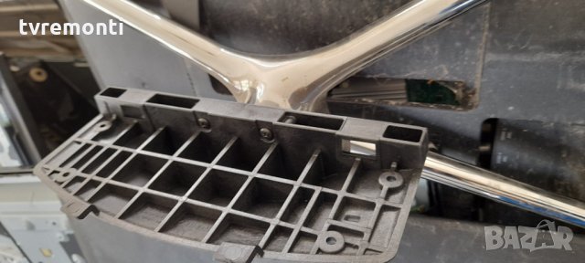 Стойкa за телевизор SAMSUNG модел UE39F5570S, снимка 2 - Стойки, 3D очила, аксесоари - 34361182