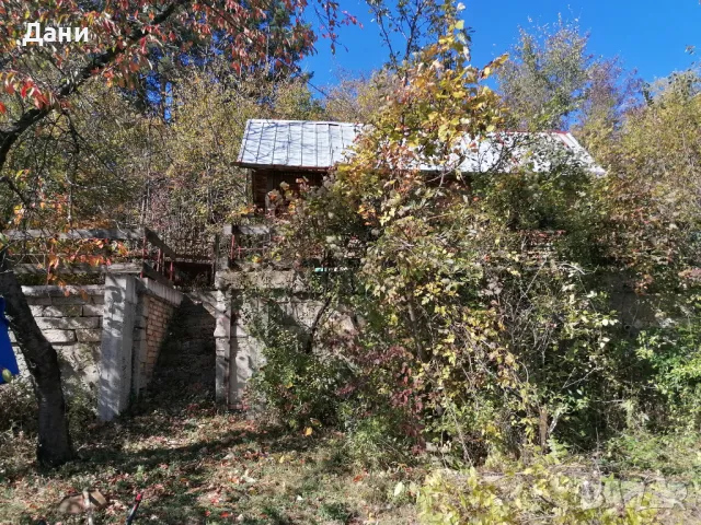 Къща с парцел в с. Елешница София бартер , снимка 2 - Къщи - 50414658