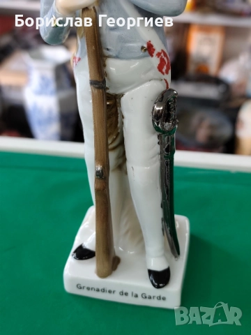 Порцеланова статуетка на войник, снимка 3 - Колекции - 52118779