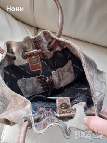 Маркова дамска чанта-  висок клас от естествен велур - Dolce & Gabbana, снимка 3 - Чанти - 18288155