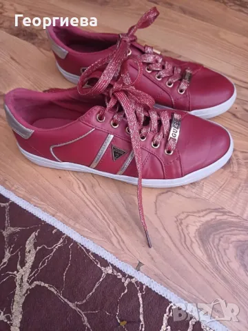 Дамски маратонки Guess, снимка 1