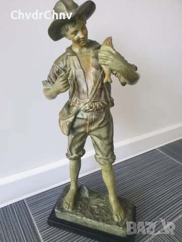 Fogeres статуетка 51см-6кг/стара френска бронзова скулптура/фигура на рибар с риба