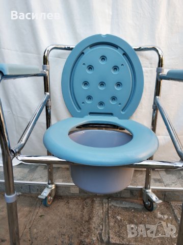 Продавам Комбиниран стол за тоалет и баня, сгъваем на колела, снимка 7 - Тоалетни столове - 42514106
