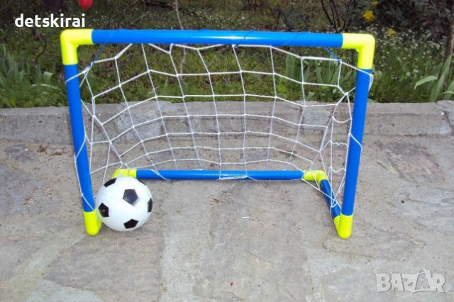 Футболна втата с топка и помпа, снимка 1