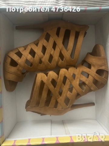 Обувки на ток