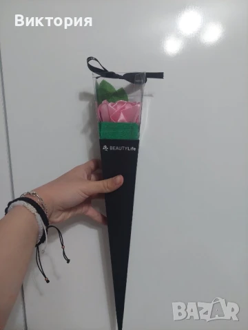 Ръчно изработена сатенена роза 