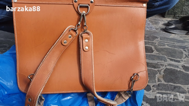 Стара кожена чанта Отлична, снимка 3 - Чанти - 52206474