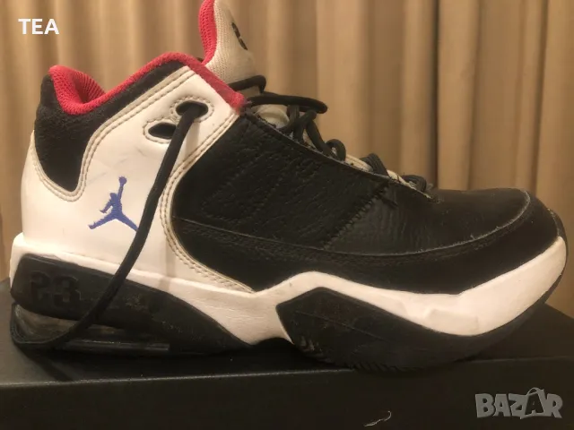Кожени маратонки Nike Jordan Aura 3, снимка 2 - Детски маратонки - 47938106