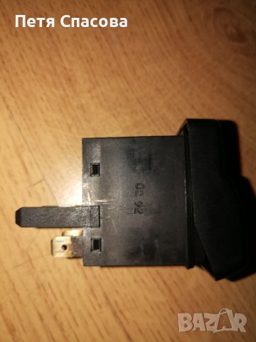 VW Passat Wagon B3 2.0 1992 Бутон Подгряване Задно Стъкло, снимка 5 - Части - 41690663