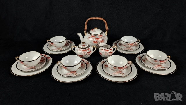 Японски сервиз с есенна декорация