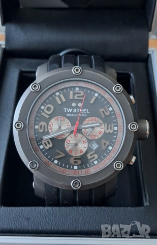 Оригинален мъжки часовник TW STEEL TW 613 MICK DOOHAN EDITON, снимка 2 - Мъжки - 53327936