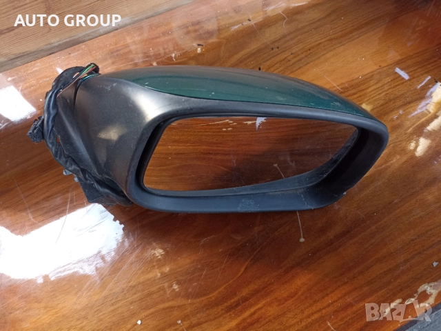 Oгледало дясно за Пежо 807 / Peugeot 807 - Ситроен Ц 8, снимка 2 - Части - 52916971