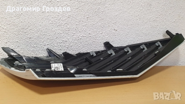 Лява и Дясна решетки (лайстни) за предна броня Peugeot 3008 , 5008 II / Пежо 3008 и 5008 (2021-2024), снимка 13 - Части - 51999678