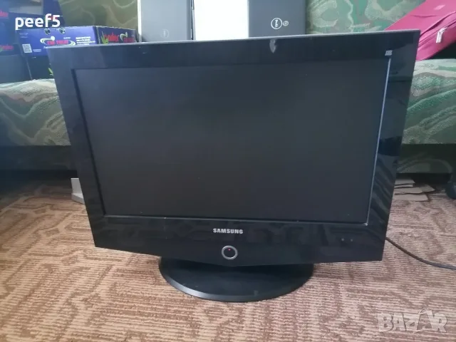 Samsung LE26R32B за ремонт или части.