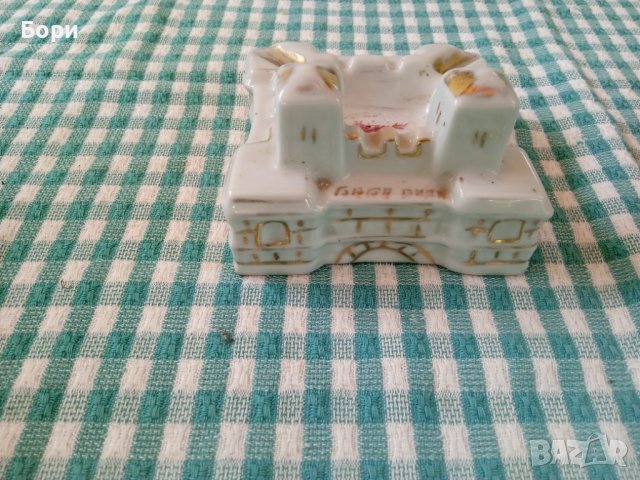 Порцеланов пепелник, снимка 5 - Други ценни предмети - 41463244