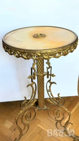 Антикварна френска масичка с мраморен плот, снимка 2 - Антикварни и старинни предмети - 49820439