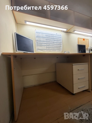 Продавам офис мебели , снимка 5 - Работни маси и бюра - 56369736