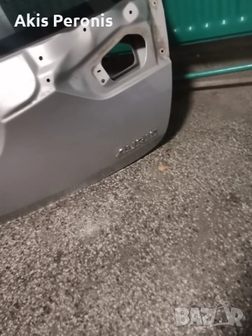 Toyota Auris hatchback 2013- заден капак , снимка 5 - Части - 52448068