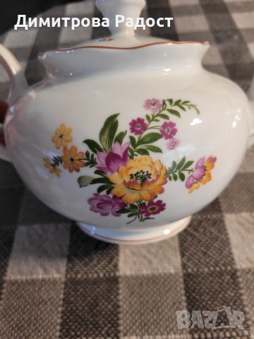 Порцеланов чайник с капаче от 1954г! Без забележки! , снимка 5 - Сервизи - 44241514