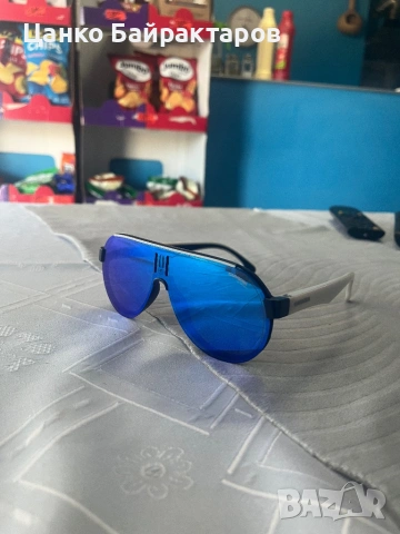 Слънчеви очила Carrera, снимка 5 - Слънчеви и диоптрични очила - 53860215