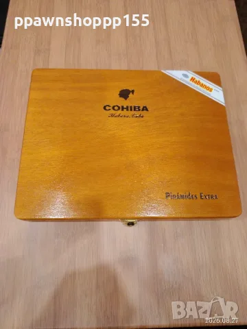Луксозна дървена кутия / Комплект Cohiba Pirámides Extra Habana Cuba