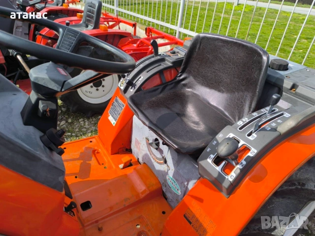 японски трактор Кубота, снимка 7 - Селскостопанска техника - 53691534