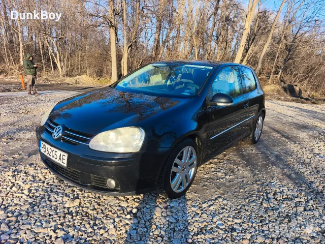 VW Golf 5 1.9 TDI 105 к.с. , снимка 3 - Автомобили и джипове - 55832975