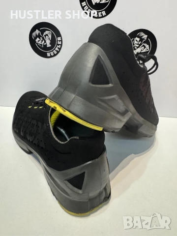 Работни обувки с метално бомбе UVEX.Номер 45, снимка 5 - Други - 51001572