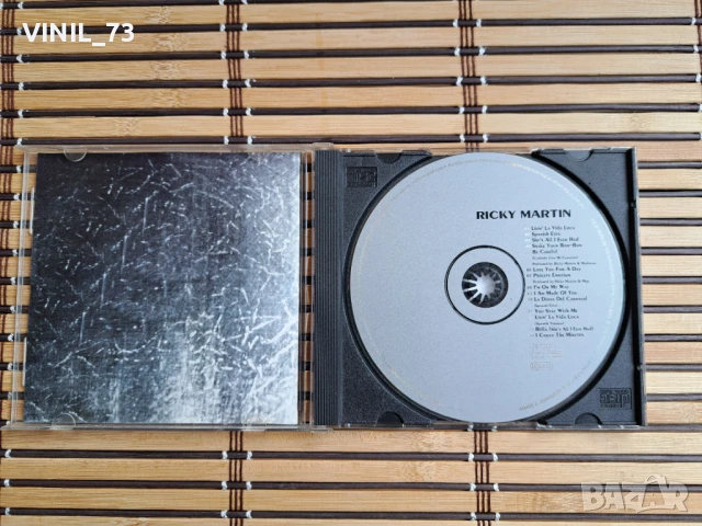 Ricky Martin – Ricky Martin, снимка 2 - CD дискове - 50719112