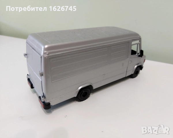 Mercedes-benz Conrad 1:43, снимка 4 - Колекции - 52421152