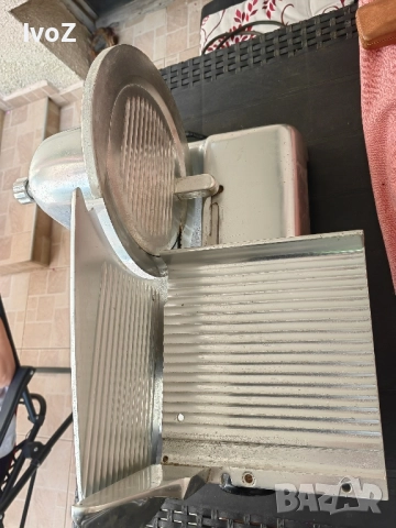 Продавам професионална кухненска машина за рязане, снимка 6 - Други - 51874941