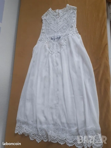 Лятна рокля с дантела