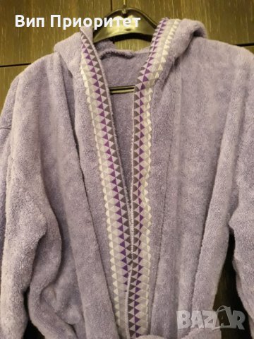 Кралски халат най-високо качество - хладко лилаво със стилна шевица, снимка 6 - Други - 39217671